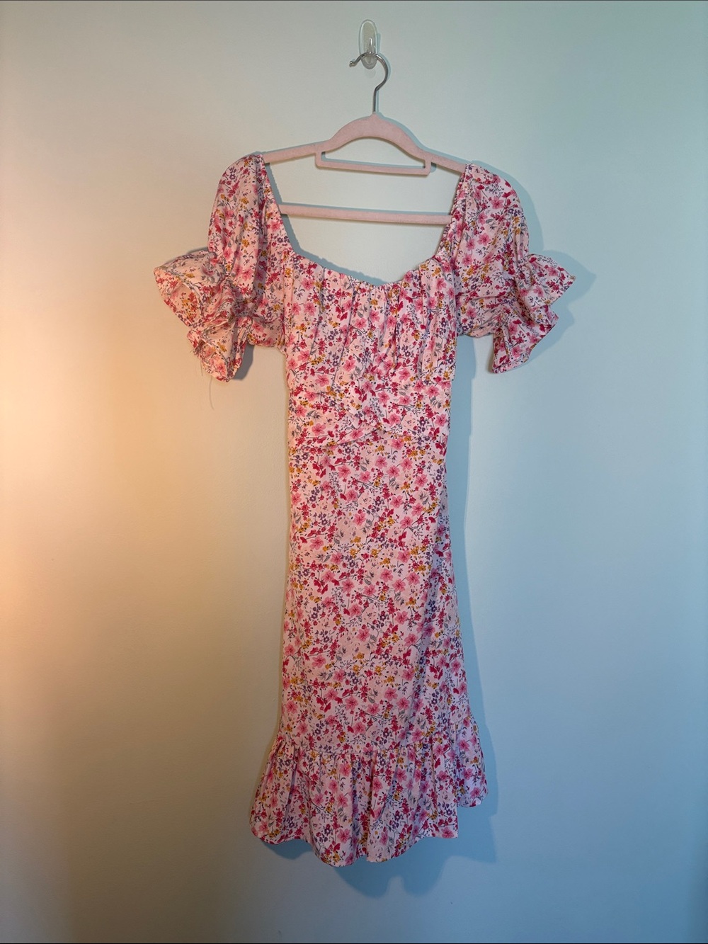 Floral Puff-Sleeve Midi Sundress in Pink